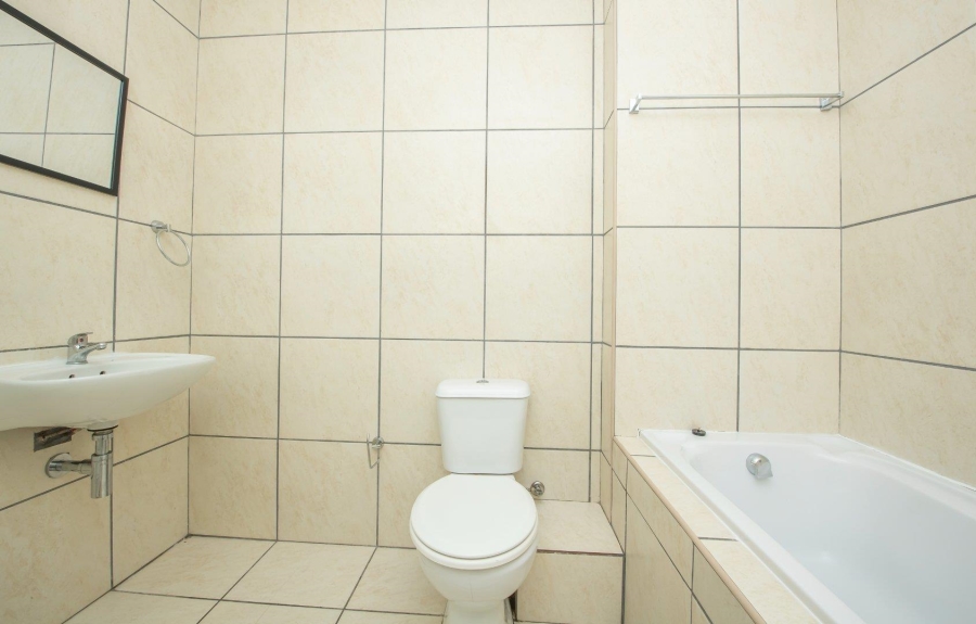 2 Bedroom Property for Sale in Brackenfell South Western Cape